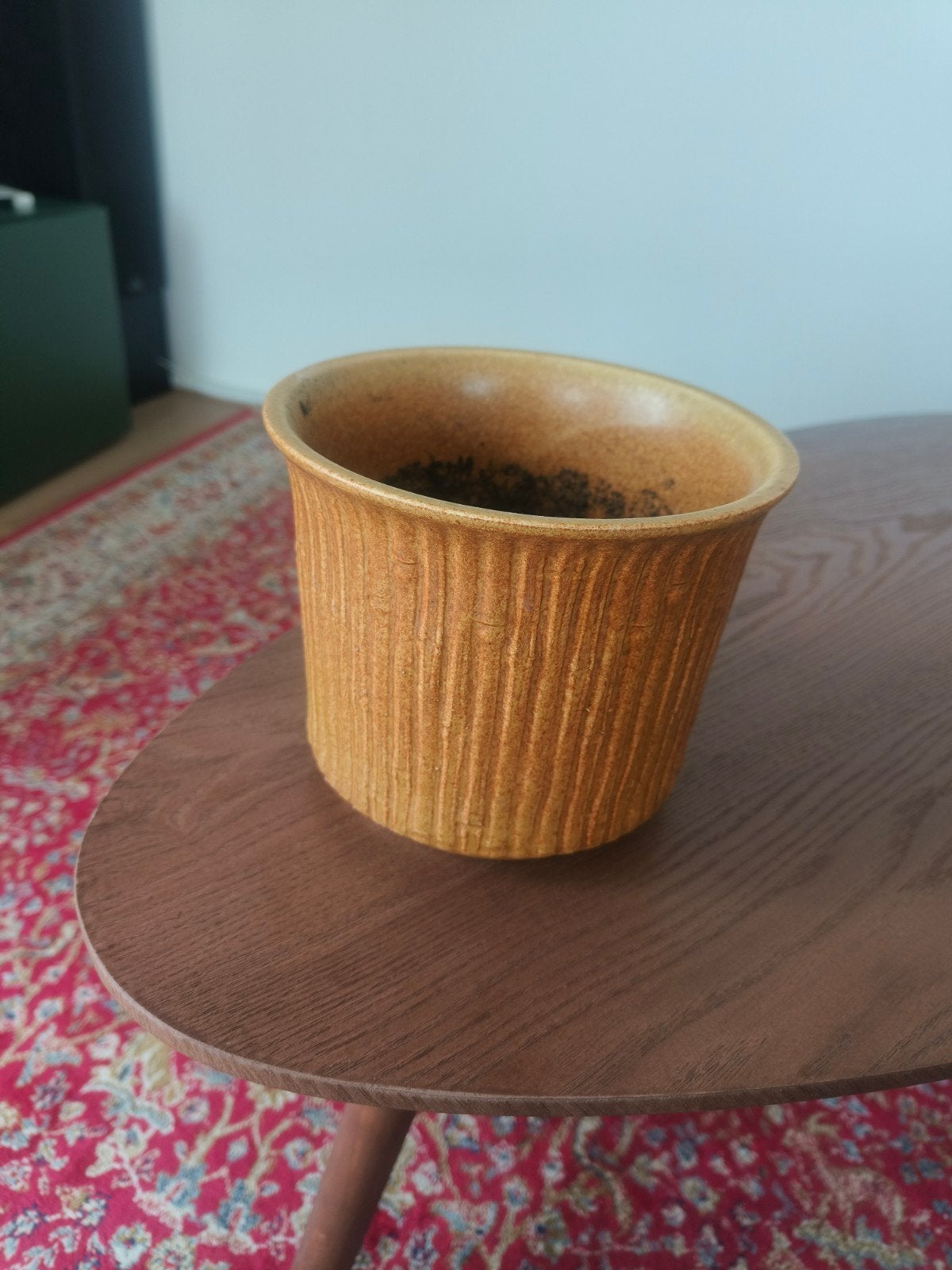 Vintage okergele bloempot, Tuin en Terras, Bloempotten, Ophalen, Rond, Binnen, Aardewerk