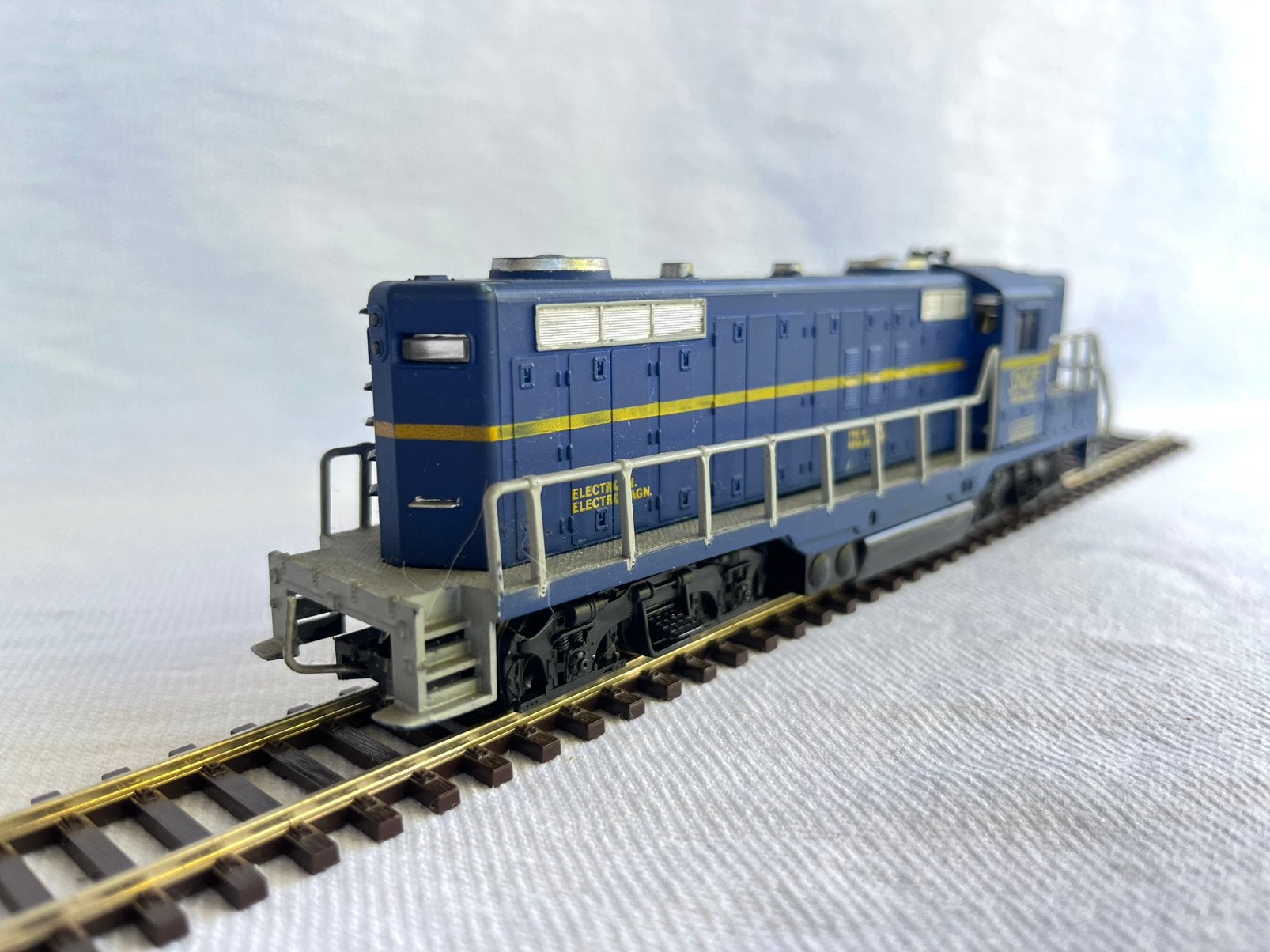 Mehano T038 SNCF 030 DE 539 diesellok H0, Overige merken, Gebruikt, Ophalen of Verzenden, Analoog