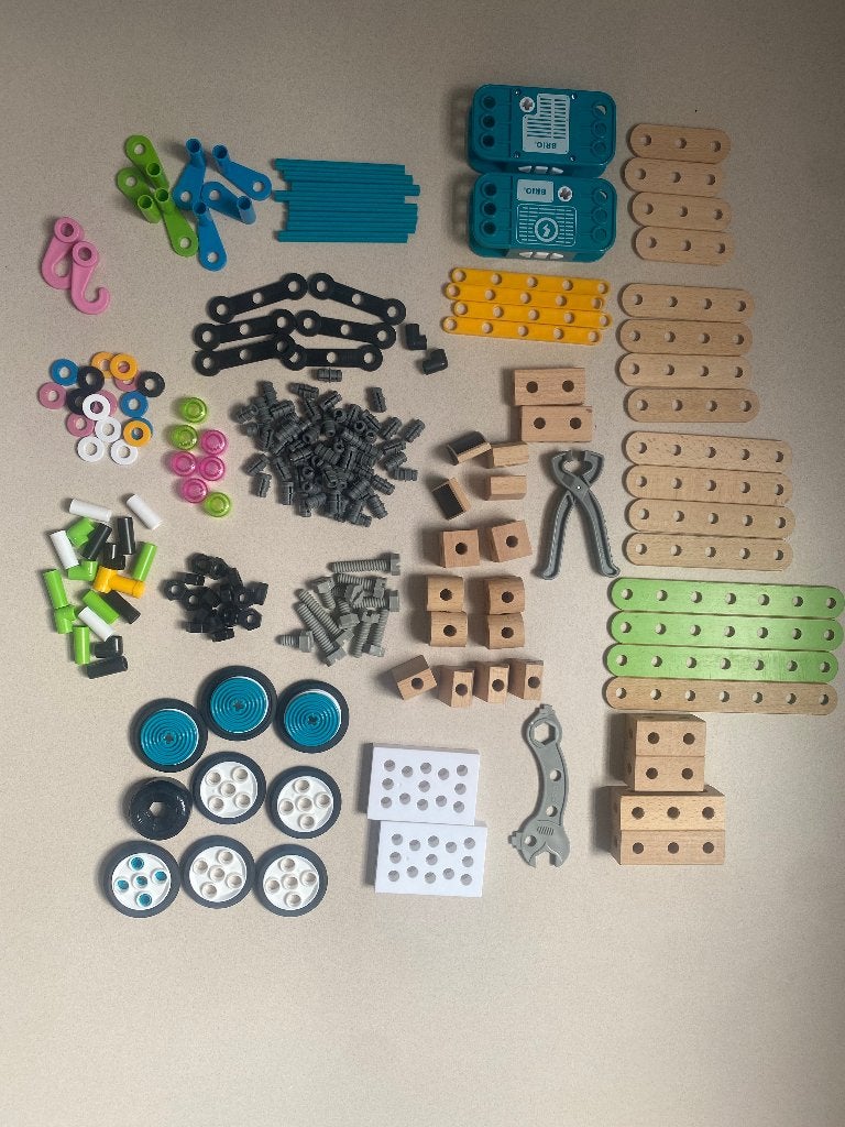 Brio builder motorbouwset en starterset, Ophalen of Verzenden, Zo goed als nieuw, Bouwen