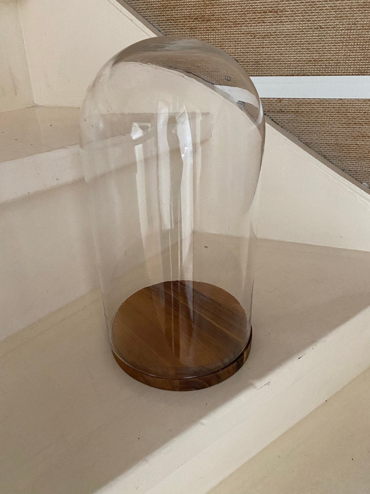 Glazen stolp met houten plateau, Glas, Ophalen of Verzenden, Zo goed als nieuw, Met plateau