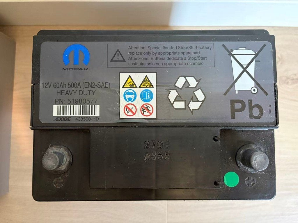 Defecte Gebruikte Autoaccu (voor recycling), Auto-onderdelen, Ophalen, Gebruikt, Jeep