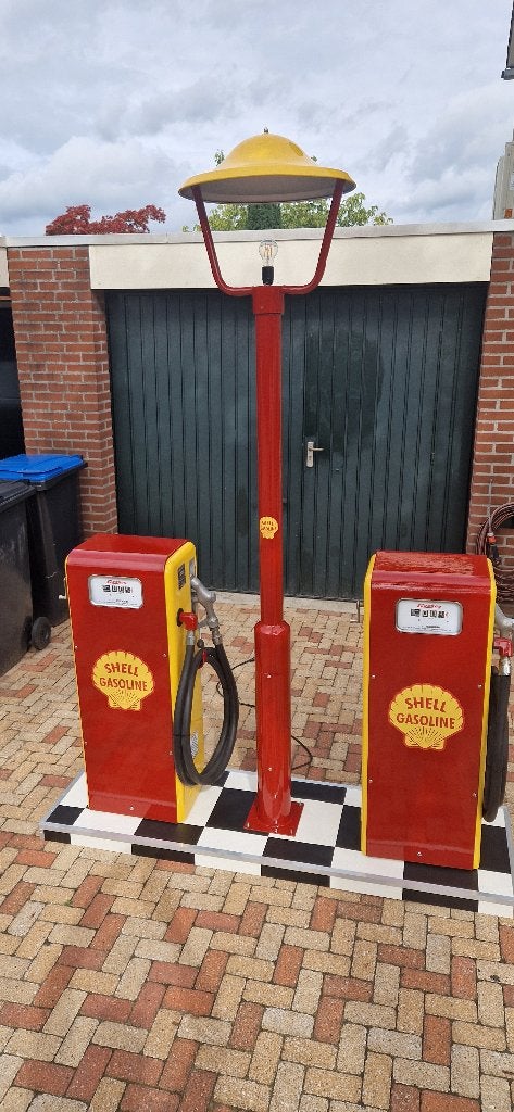 Benzinepomp station Gasboy Shell met Bordes en Lantaarnpaal, Ophalen, Nieuw, Metaal, Rood