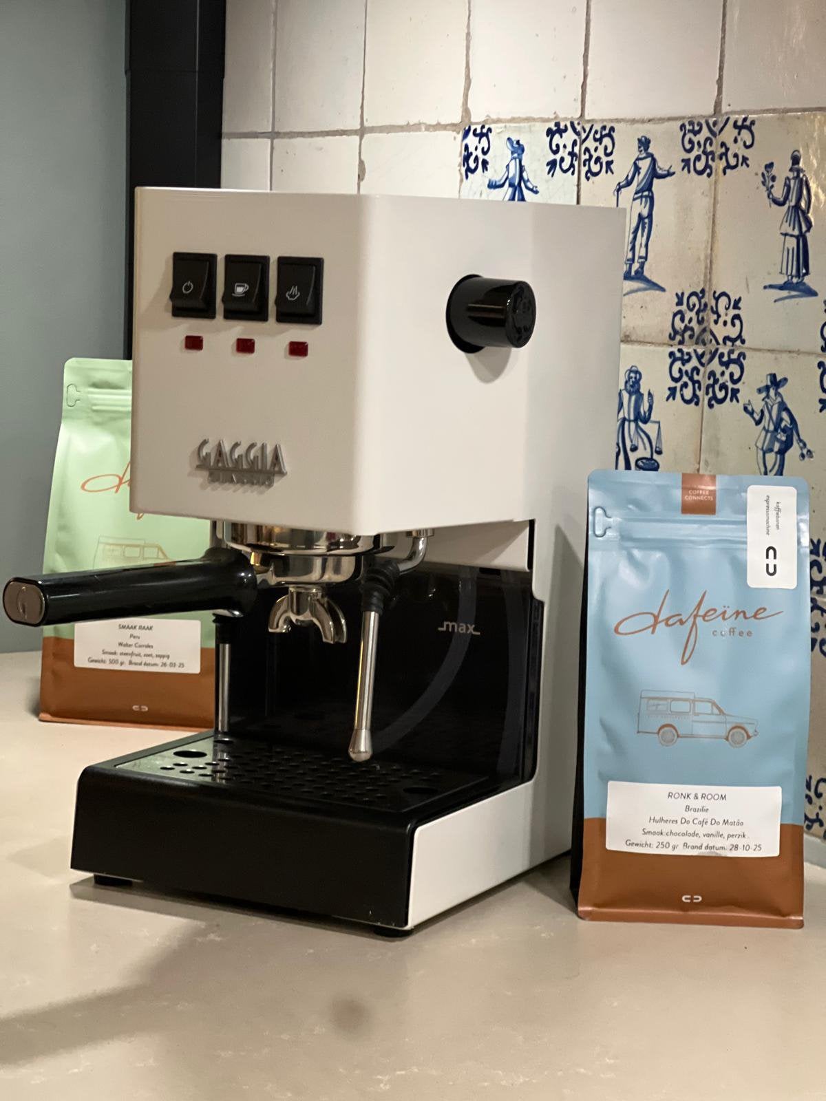 Gaggia E24 Wit Espressomachine NIEUW, Ophalen of Verzenden, Nieuw