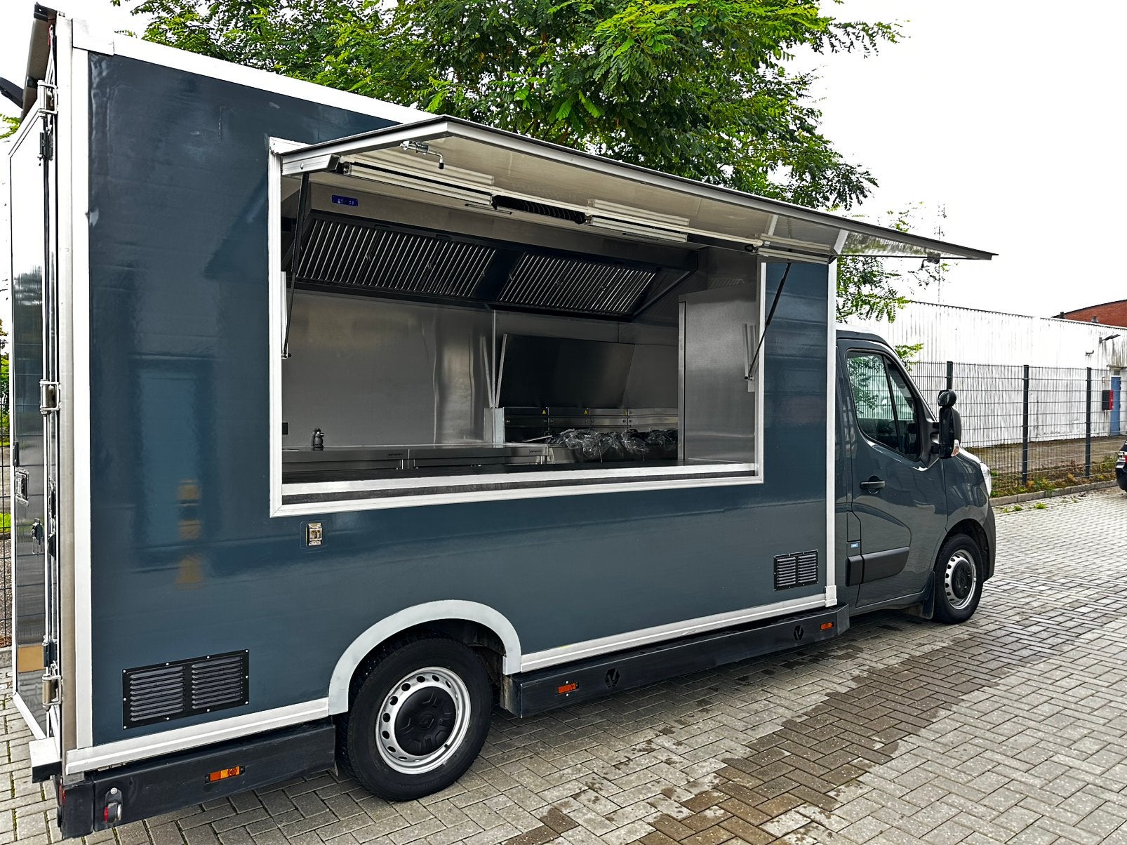 Renault Master Startklaar Foodtruck COMPLEET INGERICHT, Ophalen