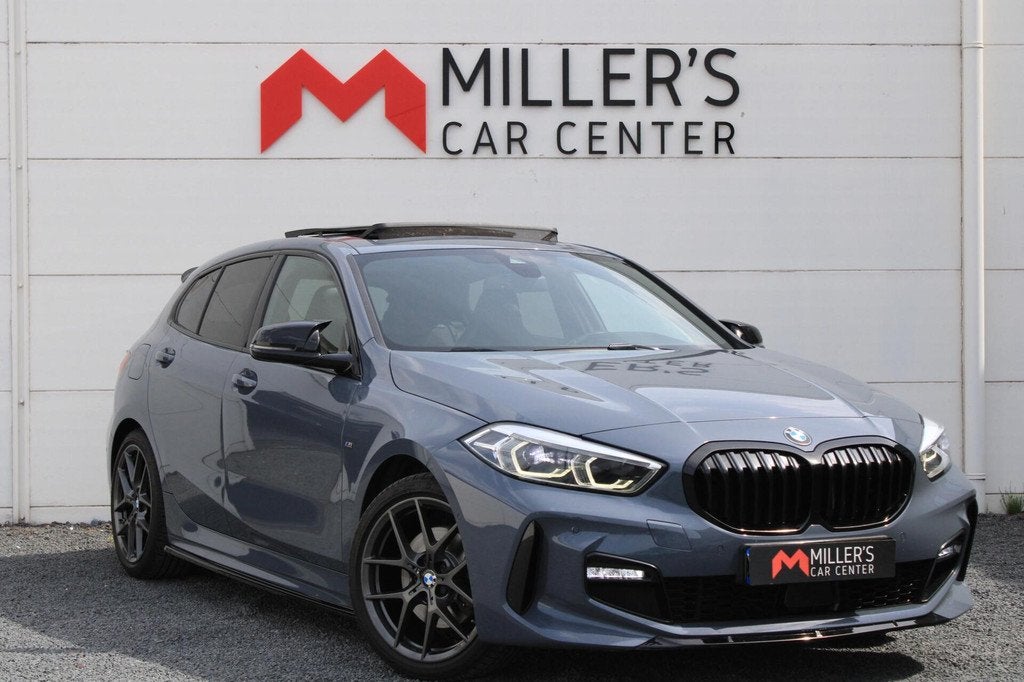 BMW 1-serie 118i M-Sport M-seats Maxton Design NL-Auto BTW, Auto's, Gebruikt, Overige kleuren, Met garantie (alle), Bedrijf