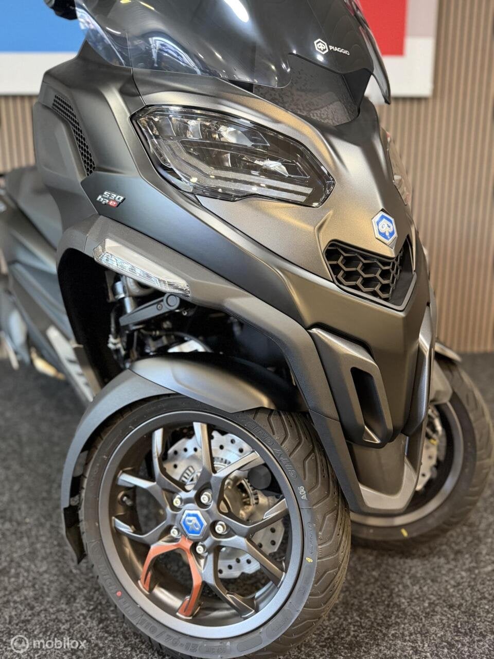 Piaggio MP3 Exclusive 530 HPE 2026 ABS CAMERA, Motoren, Motoren | Piaggio, Traction Control, Info@piaggio.com, Piaggio, Bedrijf