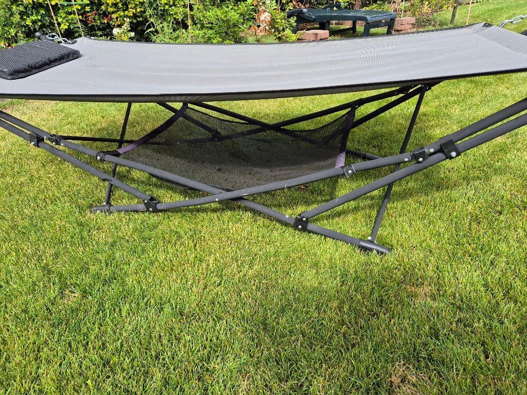 Hangmat in licht metalen, stabiel, inklapbaar frame., Tuin en Terras, Ophalen, Gebruikt, Eenpersoons, Inklapbaar