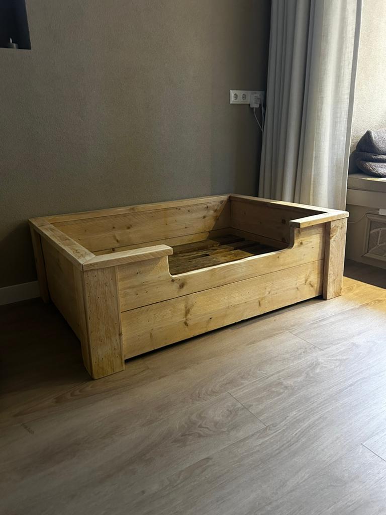 Steigerhouten hondenmand ongebruikt, Ophalen, Nieuw, 110 cm of meer, Minder dan 65 cm