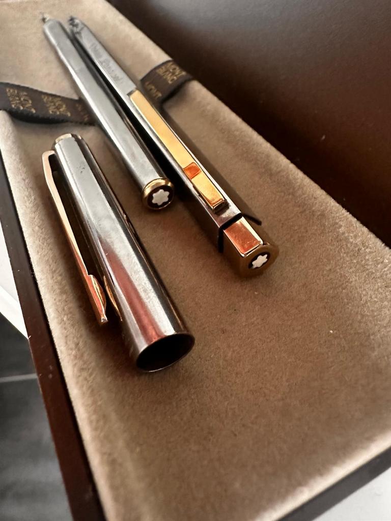 Montblanc Vulpen en Balpen Set - Elegant Schrijfplezier, Verzamelen, Pennenset, Met doosje, Ophalen of Verzenden, Zo goed als nieuw