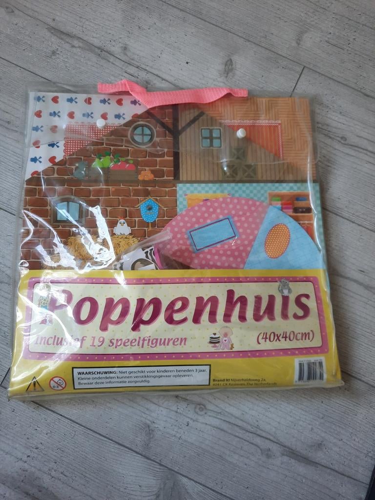 Poppenhuis. (Karton)., Ophalen, Gebruikt, Poppenhuis