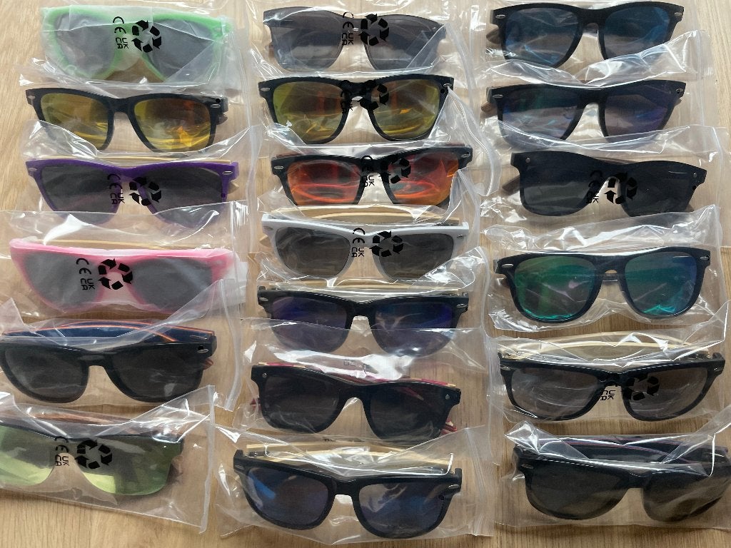 Zonnebrillen €15,- per stuk, Overige merken, Zonnebril, Overige kleuren, Nieuw
