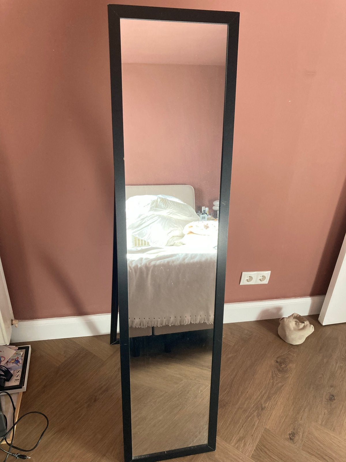 Zwarte passpiegel met standaard, Huis en Inrichting, Ophalen, Minder dan 50 cm, Gebruikt, 150 tot 200 cm