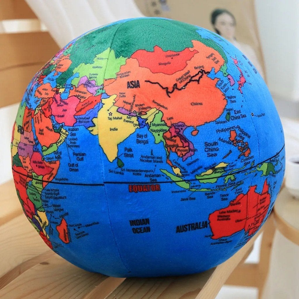 Prachtige realistische wereldbol knuffel (25cm), Ophalen of Verzenden, Nieuw, Overige typen