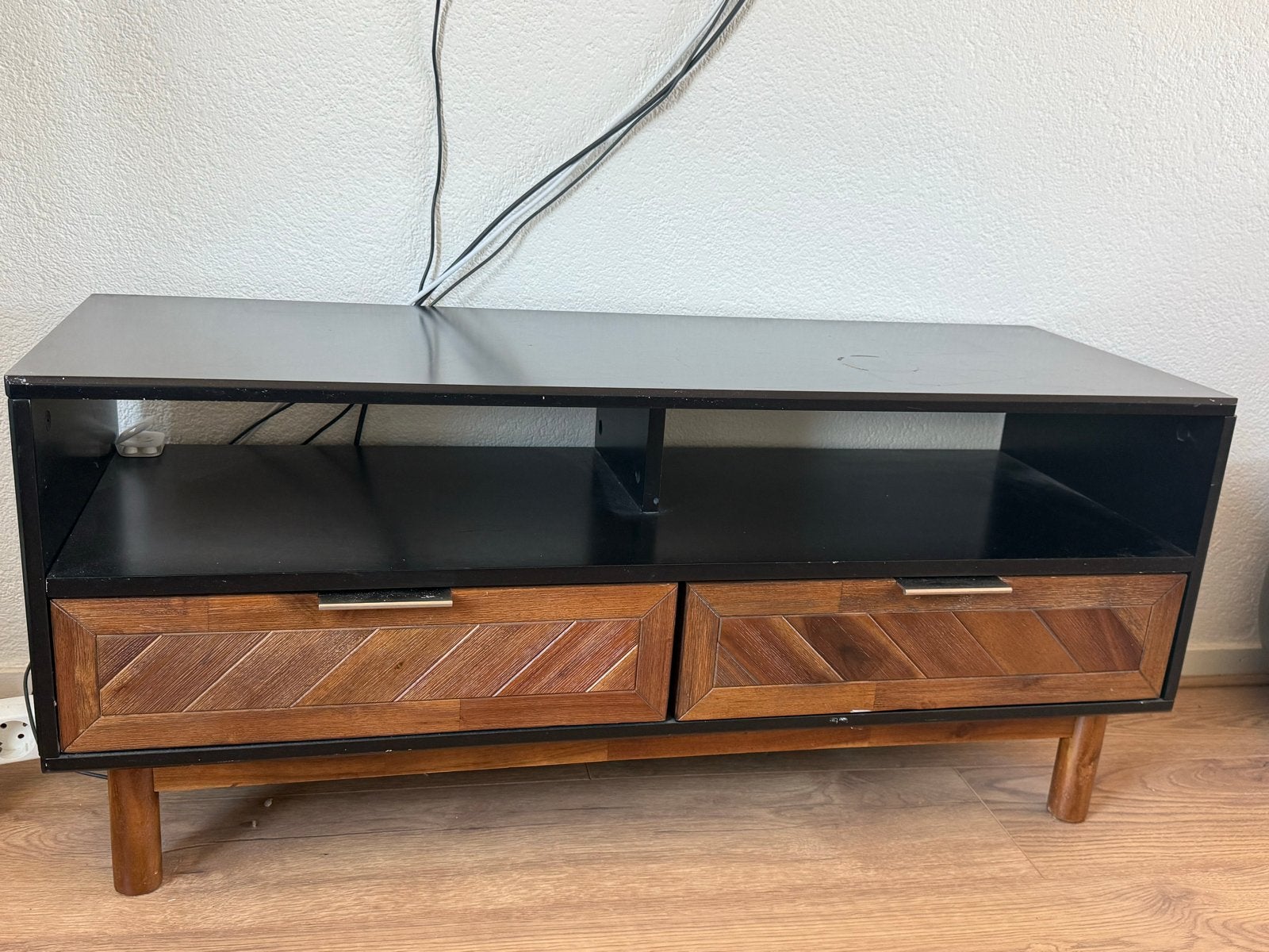 Zwart tv-meubel met lades, lichte beschadiging, Huis en Inrichting, Ophalen, Gebruikt, 100 tot 150 cm, Minder dan 100 cm