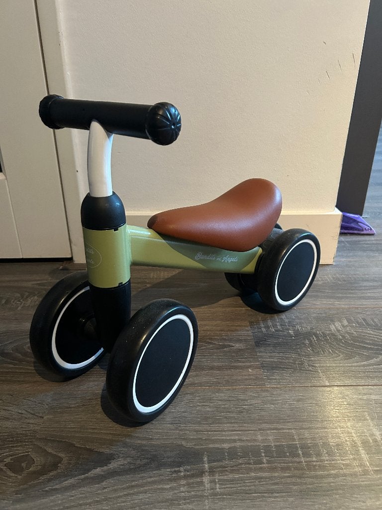 BANDITS & ANGELS LOOPFIETS (ALS NIEUW), Kinderen en Baby's, Speelgoed | Houten speelgoed, Ophalen of Verzenden, Zo goed als nieuw