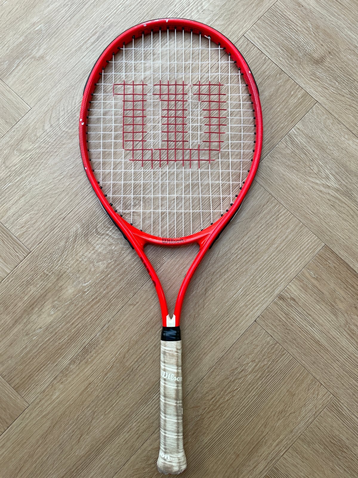Wilson Roger Federer tennisracket 25 inch (8-10 jaar), Sport en Fitness, Gebruikt, Ophalen of Verzenden, Racket, L0
