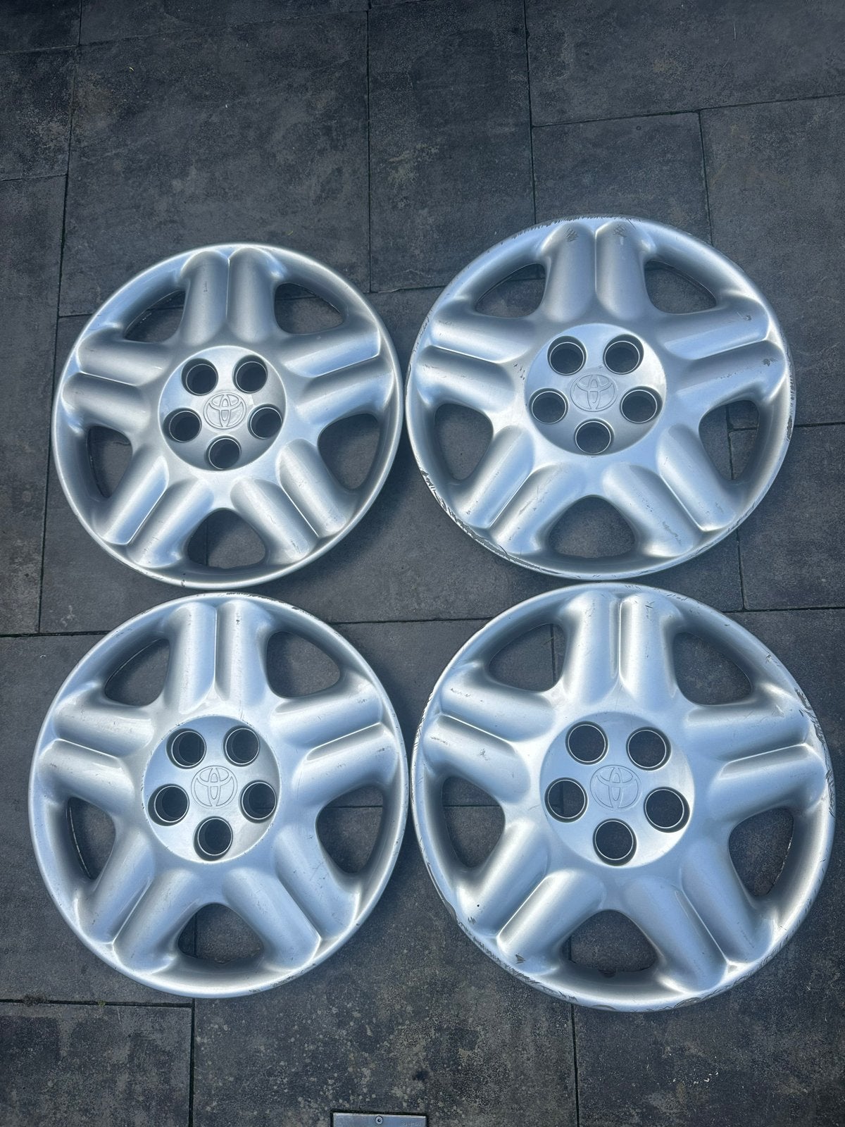 Set van 4 Toyota wieldoppen, Ophalen of Verzenden, Gebruikt
