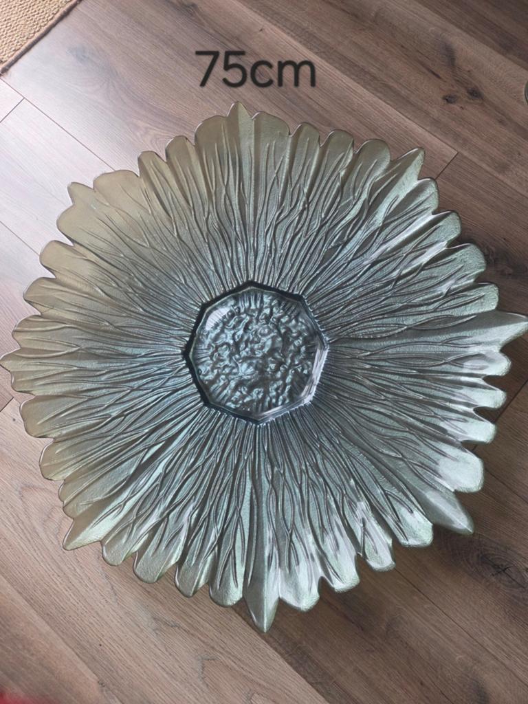 Grote glazen schaal in bloemvorm - 75cm doorsnee, Ophalen