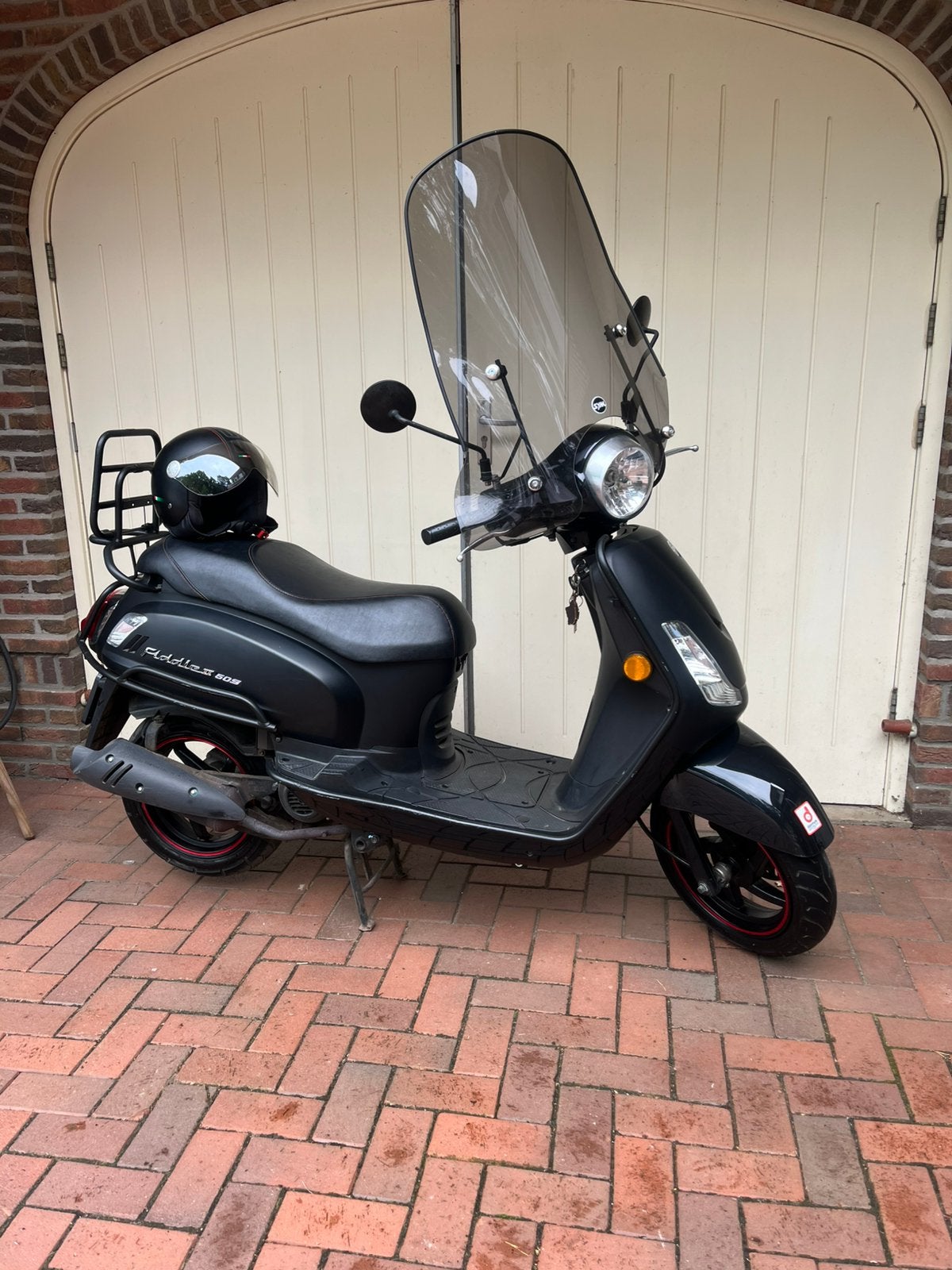 Sym fiddle 2 scooter incl helm en art slot, Ophalen, Maximaal 45 km/u, Zo goed als nieuw, Benzine