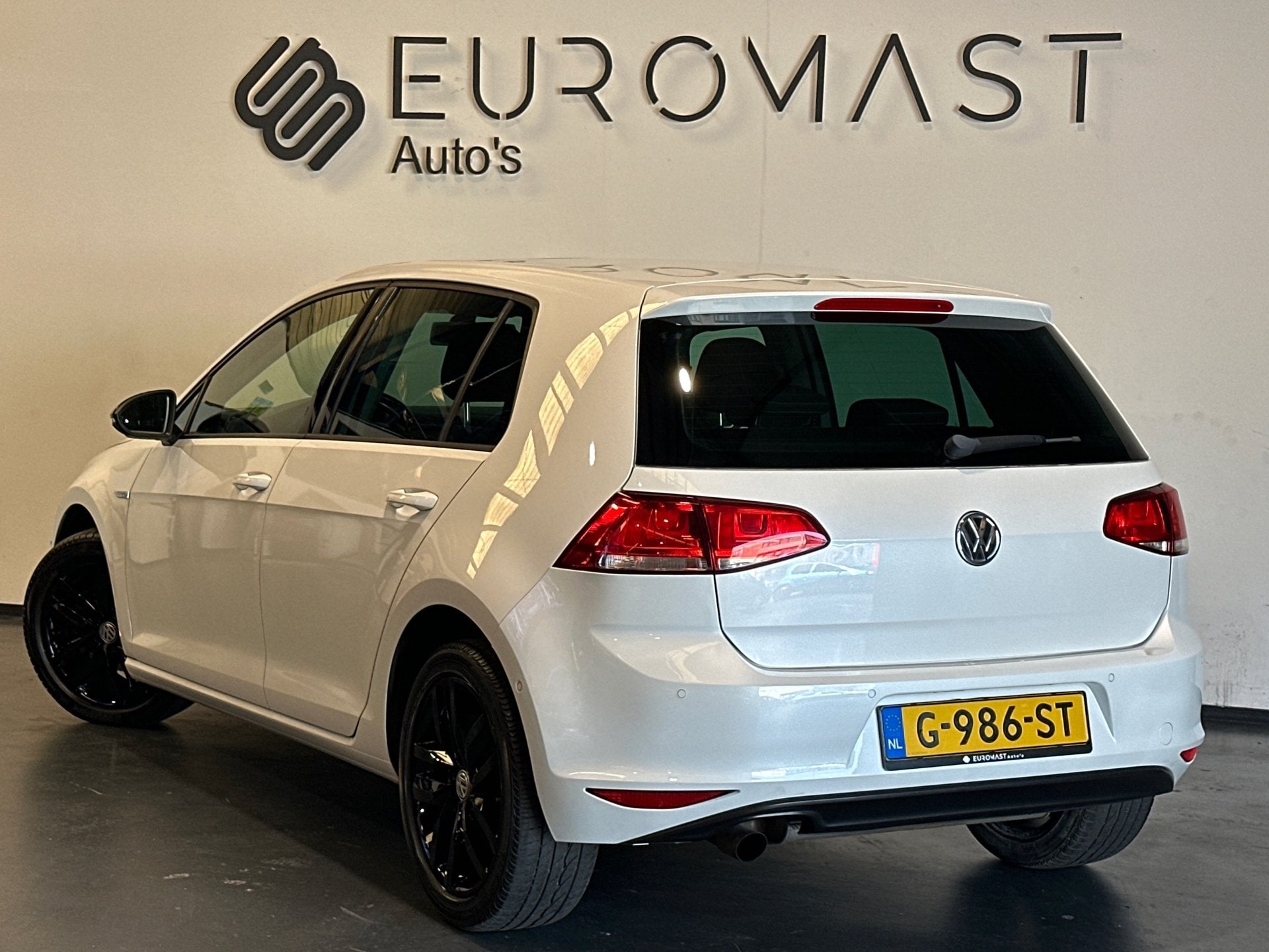 Volkswagen Golf 1.2 TSI Comfortline Panoramadak | LMV | Nieu, Auto's, Volkswagen, Voorwielaandrijving, Gebruikt, 4 cilinders, 610 kg