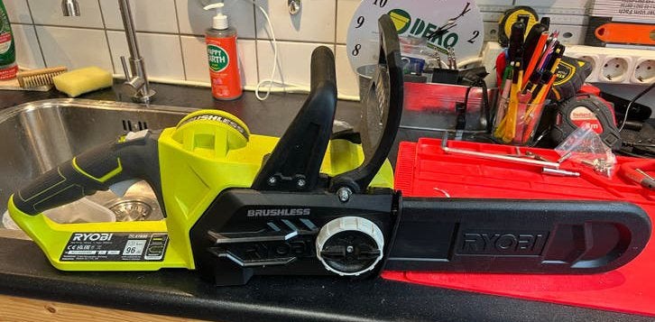 Ryobi ONE+ 18V Accu Kettingzaag - Zo goed als nieuw, Ophalen of Verzenden, Zo goed als nieuw, Kettingzaag