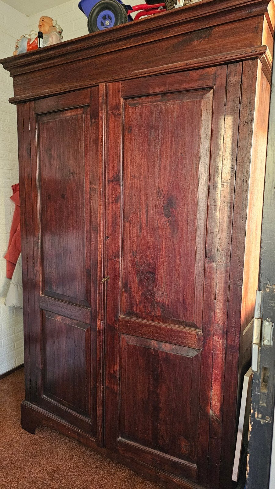 Computer en buffet kast koloneale stijl, Ophalen