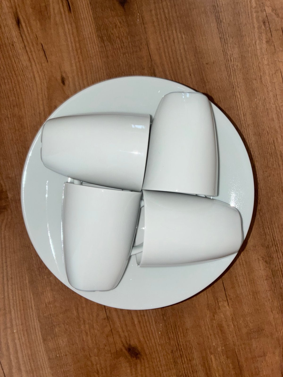IKEA servies: 11 dinerborden en 4 kopjes, Ophalen, Gebruikt, IKEA, Bord(en)