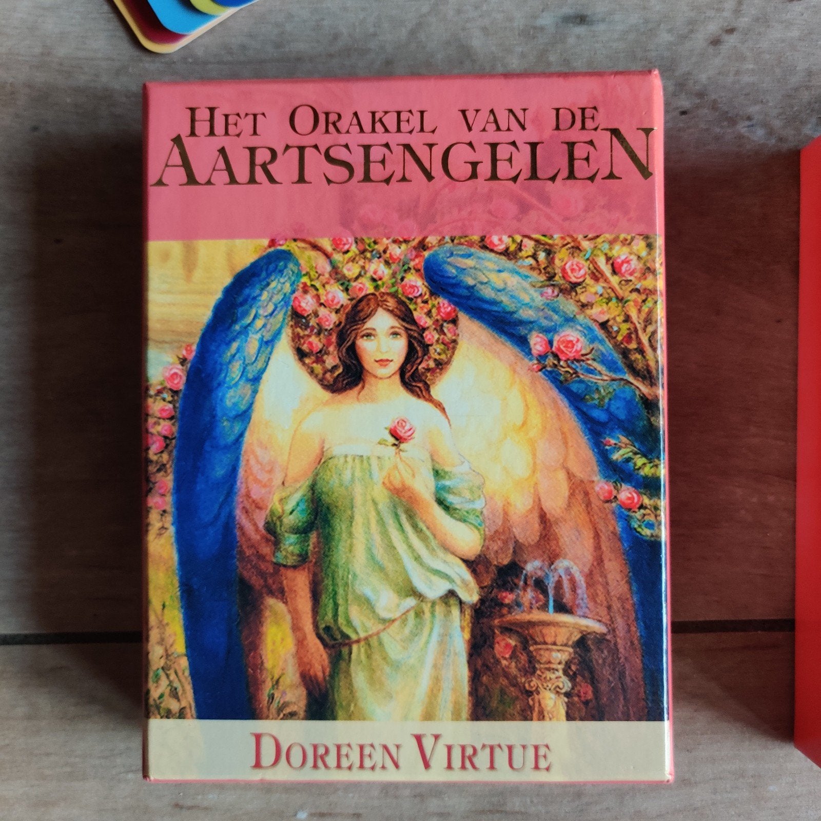 Doreen Virtue - Aartsengelen orakel, Boeken, Tarot of Kaarten leggen, Overige typen, Ophalen of Verzenden, Zo goed als nieuw