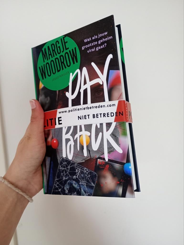 Payback - Margje Woodrow (Jeugdthriller), Boeken, Ophalen of Verzenden, Zo goed als nieuw, Margje Woodrow, Nederland