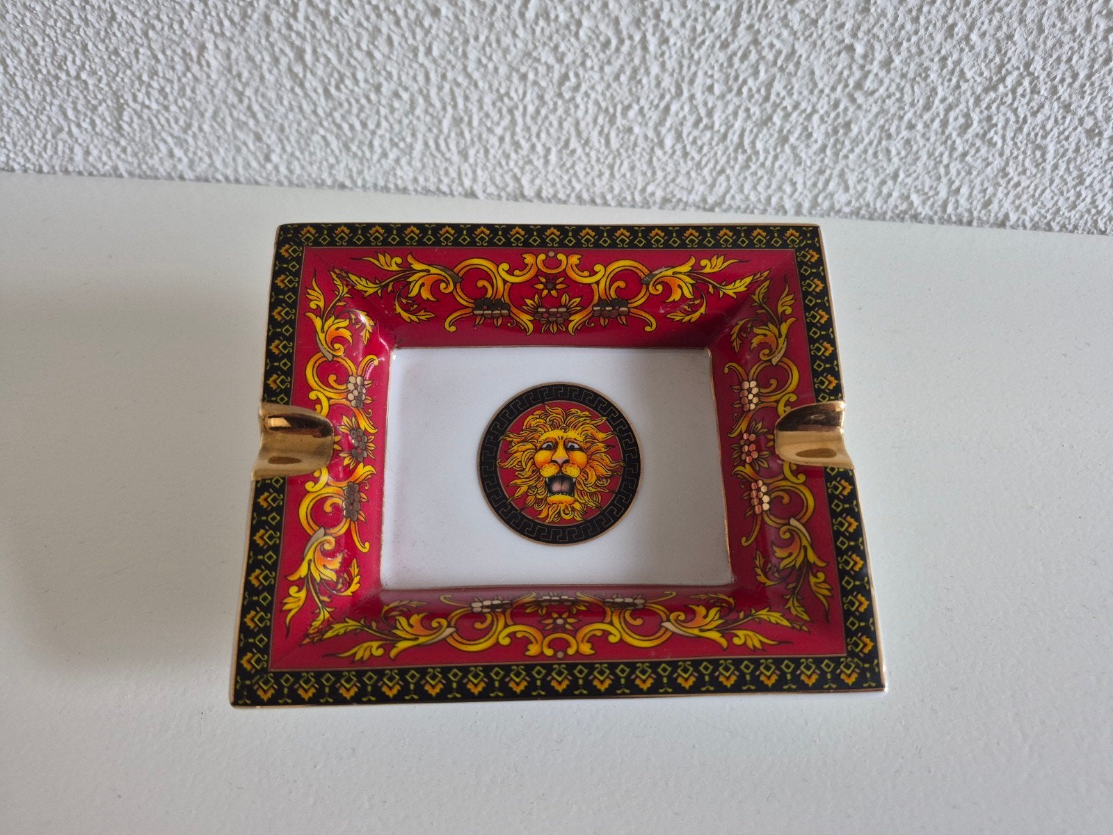 Rosenthal Versace Medusa asbak - Rood en goud, Ophalen of Verzenden