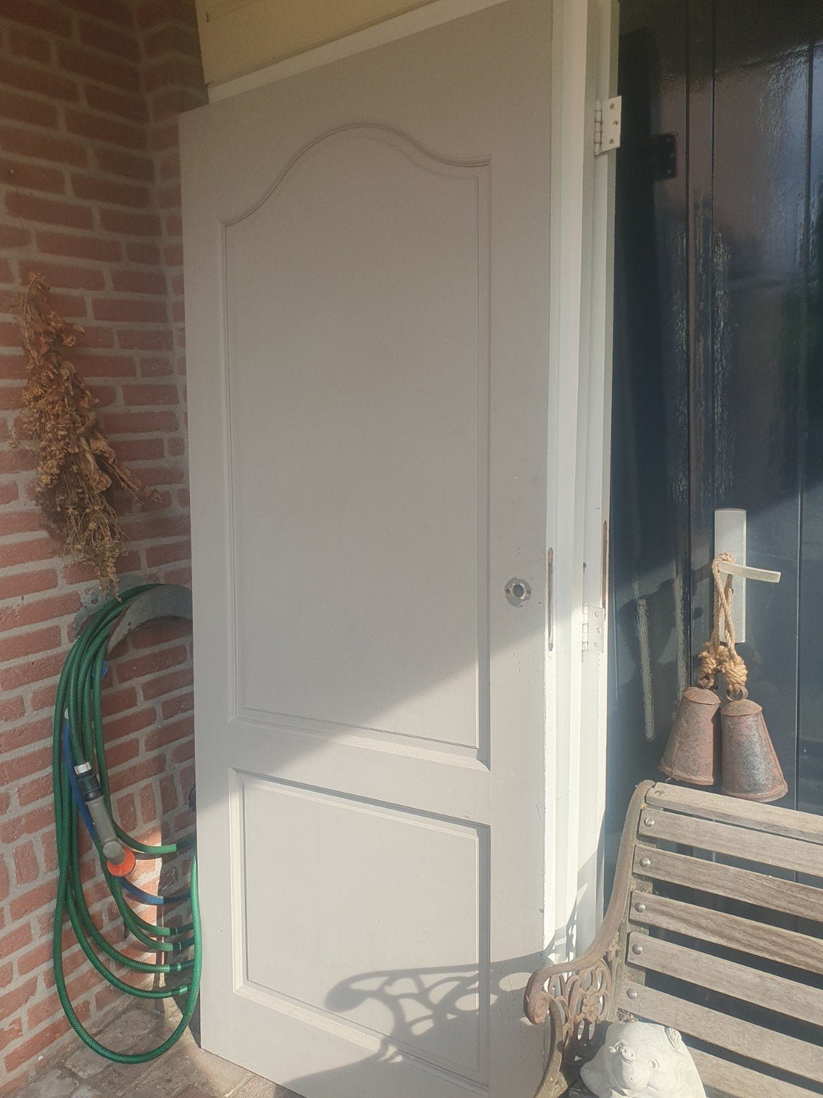 Gratis afhalen 4 hardhouten paneeldeuren voor binnen, Doe-het-zelf en Verbouw, Deuren en Horren, Ophalen, Gebruikt, Binnendeur