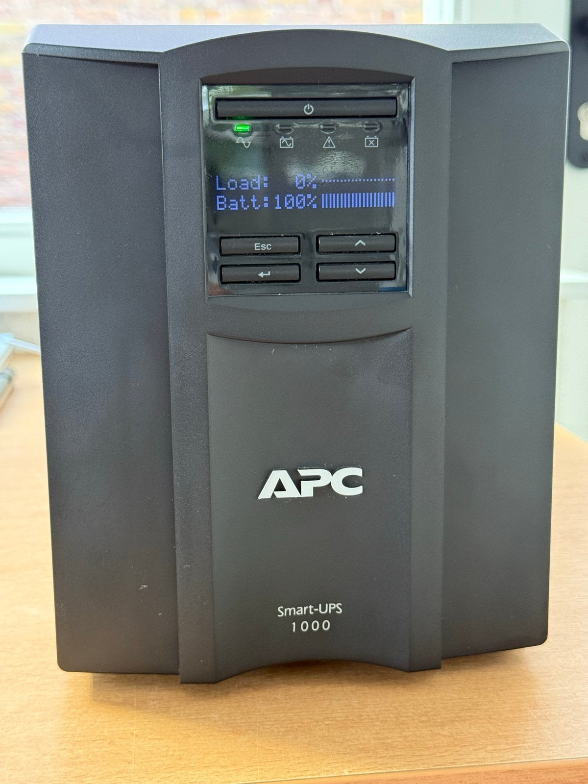APC Smart-UPS 1000 - Ononderbroken Stroomvoorziening, Computers en Software, Ophalen of Verzenden, Zo goed als nieuw