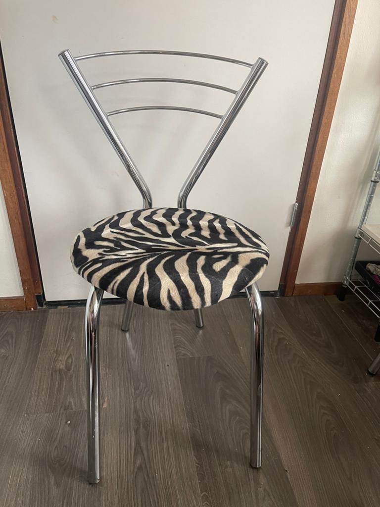 4 vintage Unic Design bistro eetkamerstoelen, Ophalen, Zo goed als nieuw, Hout, Eén