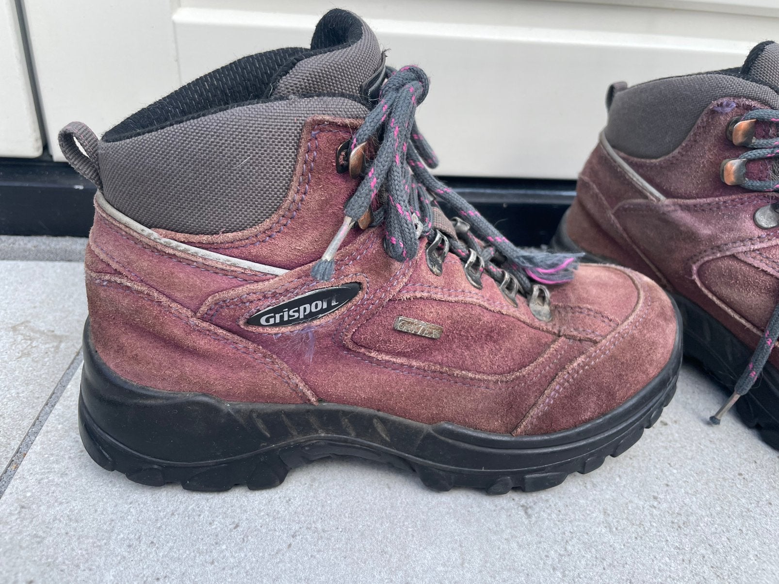 Outdoor / bergschoenen maat 36 paars, Ophalen of Verzenden, Gebruikt, Schoenen