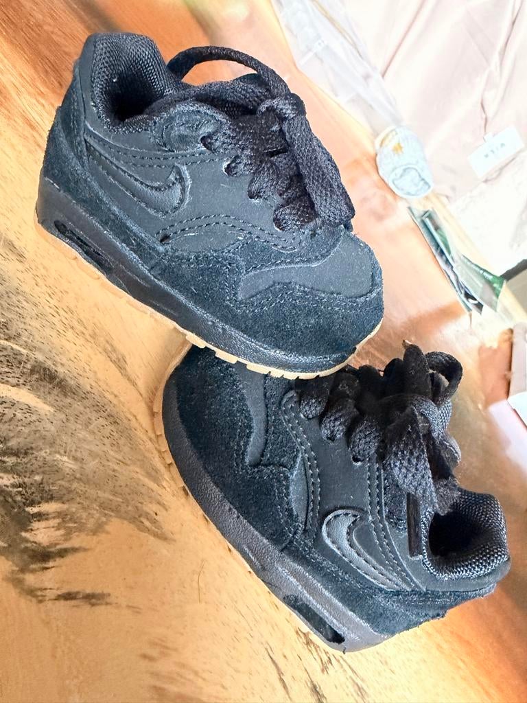 Nike Air Max 1 baby schoentjes maat 17 zwart, Schoentjes, Jongetje of Meisje, Ophalen of Verzenden, Zo goed als nieuw
