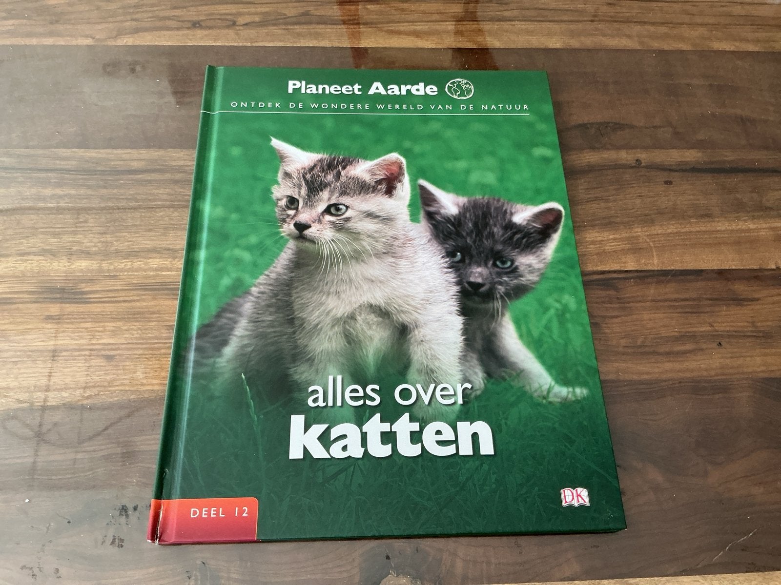 Planeet Aarde: Alles over katten (deel 12), Ophalen of Verzenden, Zo goed als nieuw, Katten