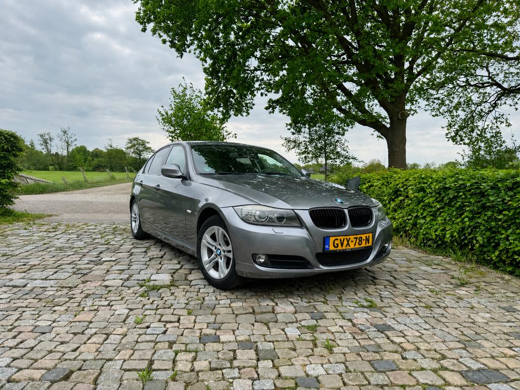 BMW 3-Serie 2.0 I 318I 2010 Grijs 2 sleutels, Auto's, Euro 5, Zwart, Handgeschakeld, Particulier