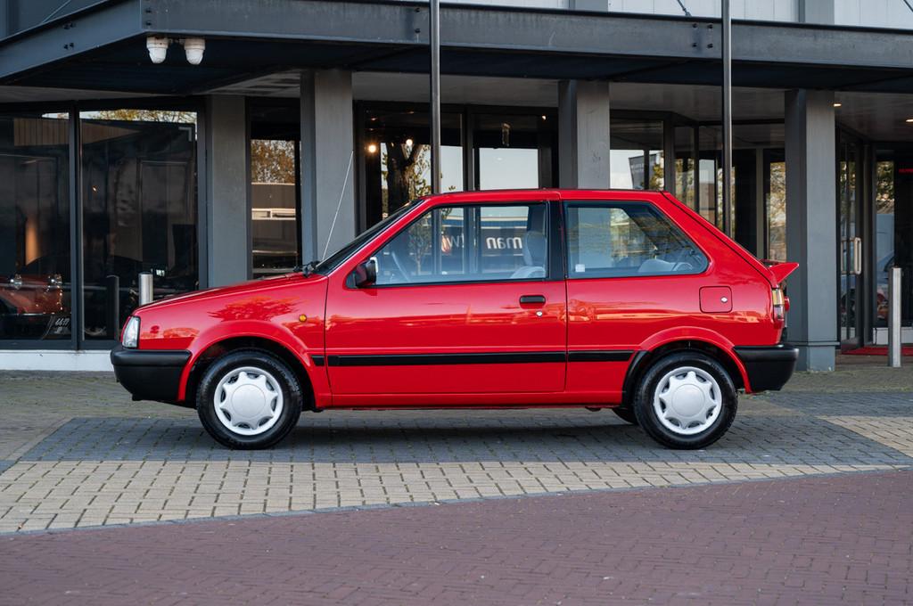 Nissan Micra 1.2 LX (bj 1992), Auto's, Oldtimers, Stof, 54 pk, Origineel Nederlands, Bedrijf