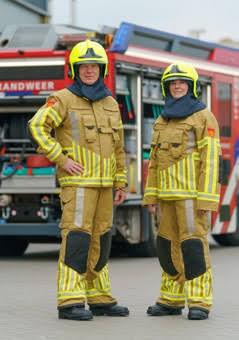 GEZOCHT!! Brandweerkleding voor Schoolmusical, Ophalen of Verzenden