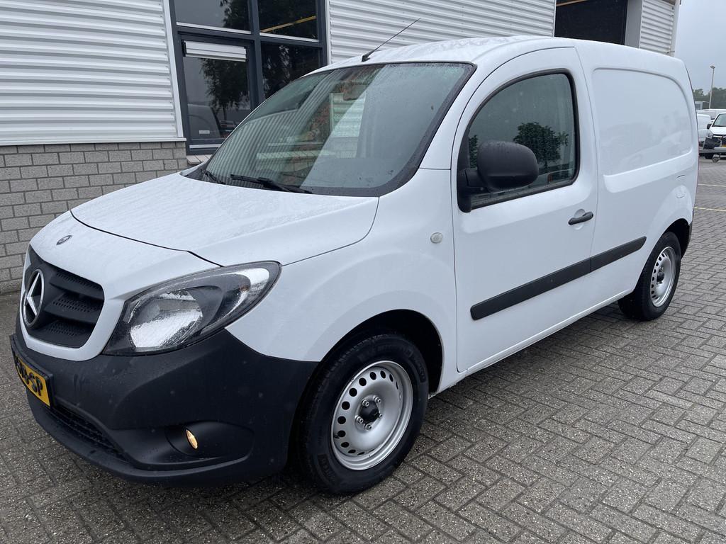 Mercedes-Benz Citan 108 CDI BlueEFFICIENCY / rijklaar € 7., Voorwielaandrijving, 1328 kg, Stof, Gebruikt