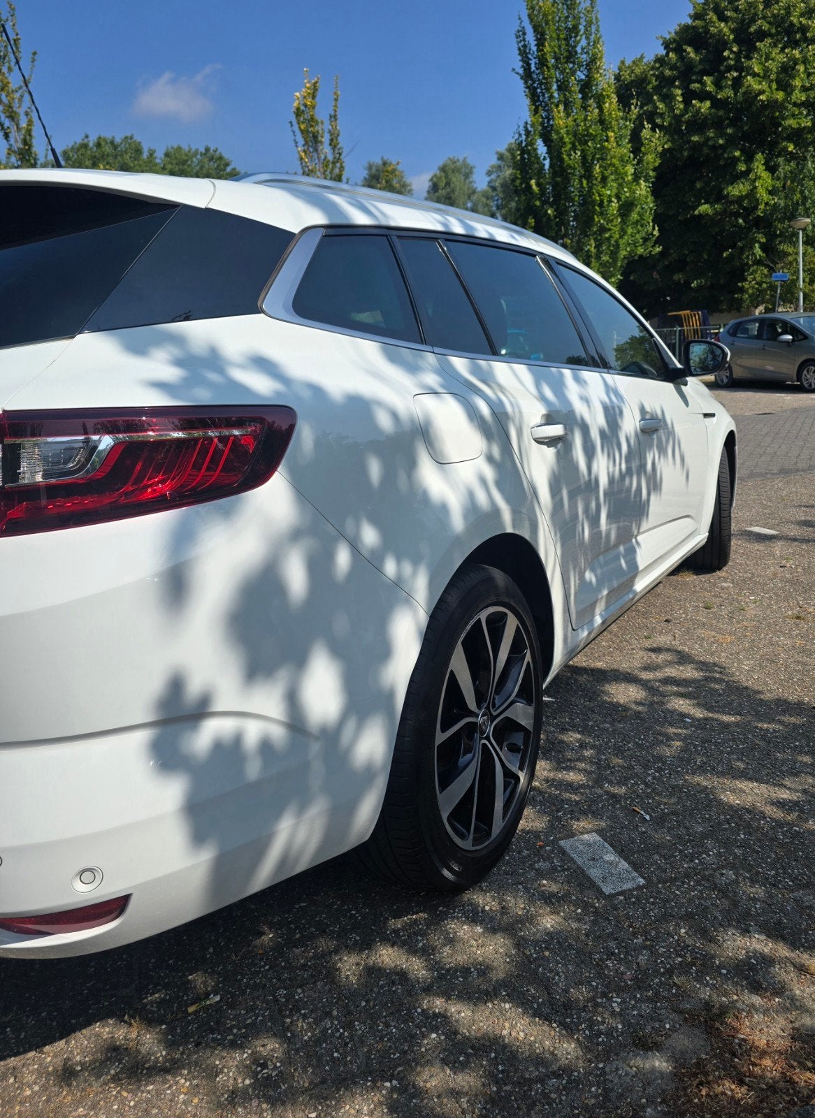 Foto 16 van Renault Mégane 1.3 TCe 116pk GPF 2020 Wit