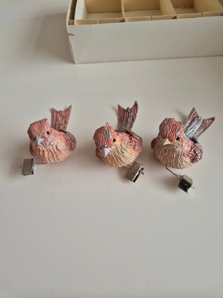 3 roze papier mache vogeltjes met clip, Diversen, Kerst, Ophalen of Verzenden, Zo goed als nieuw