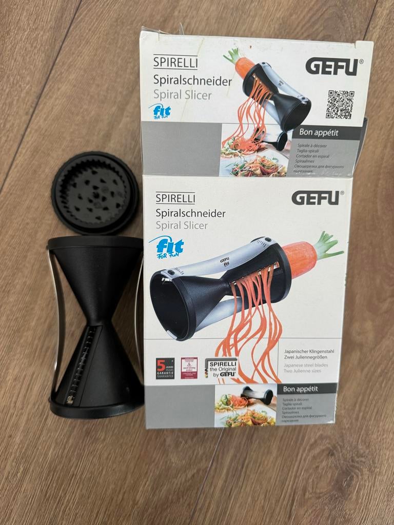 GEFU Spirelli Spiraalsnijder - Groentespaghetti Maker, Overige typen, Verzenden, Kunststof, Zo goed als nieuw
