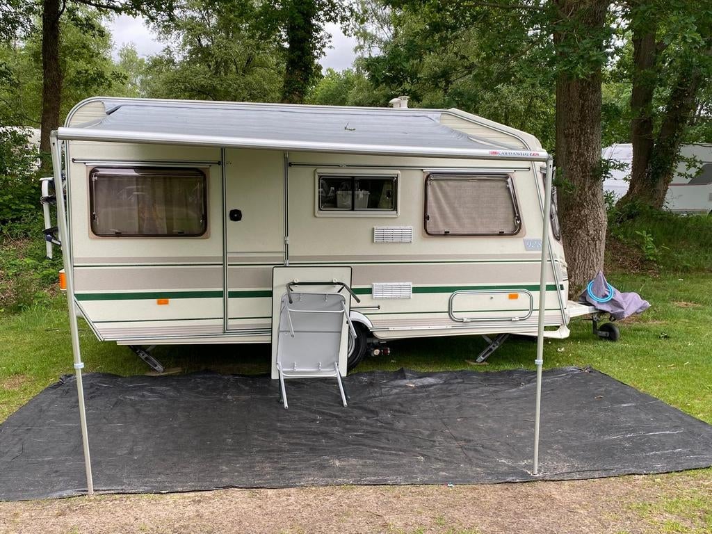 Complete Chateau cantara 928 caravan bj 1995, Caravans en Kamperen, Caravans, Particulier, tot en met 4, 750 - 1000 kg, Standaardzit