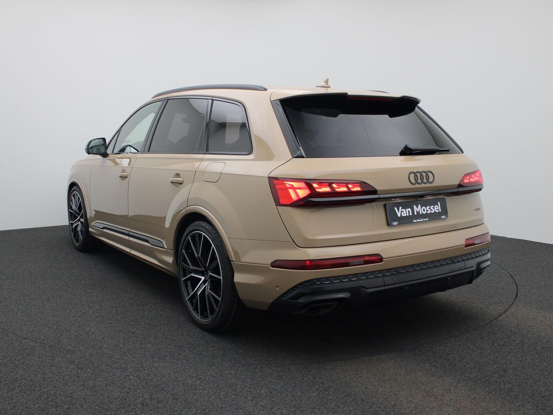 Audi Q7 60 TFSI e quattro Pro Line S Competition 490 PK l Ad, 12 maanden, Gebruikt, 2995 cc, Lichtsensor