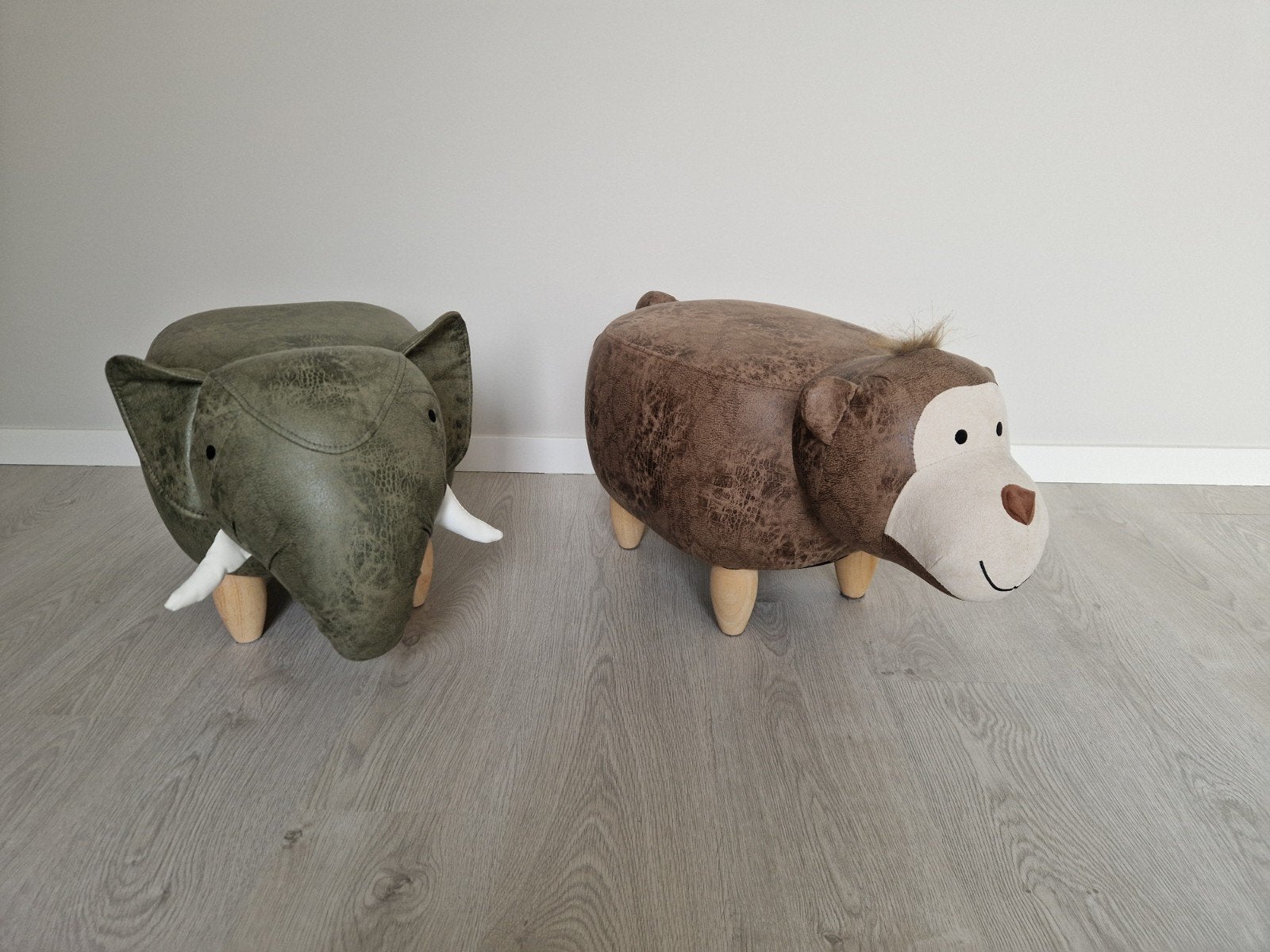 Poef 2 stuks aap en olifant - 60x45x35 zeer goede staat, Ophalen, Gebruikt, Meerkleurig, Textiel