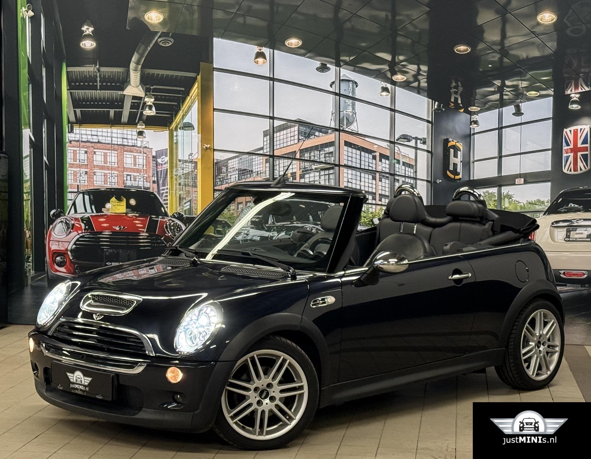 MINI COOPER S cabrio AUT LEDER XENON NAVI MILTEK, Auto's, Gebruikt, Zwart, 4 cilinders, Cabriolet
