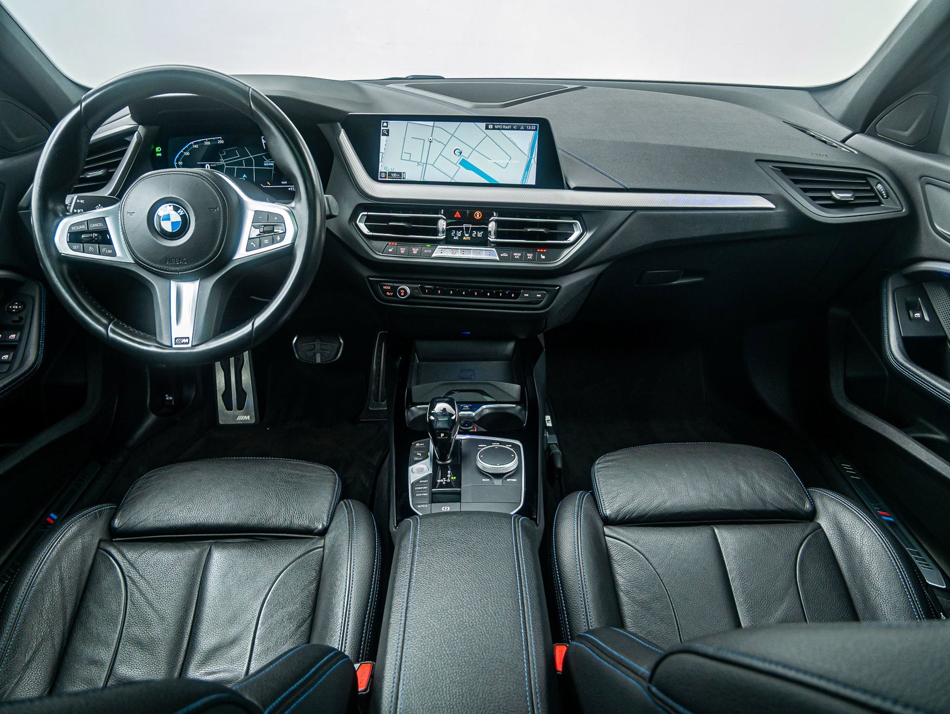 BMW 1-serie 118i High Executive Edition M-Sport Automaat, Gebruikt, Wit, Bedrijf, 3 cilinders