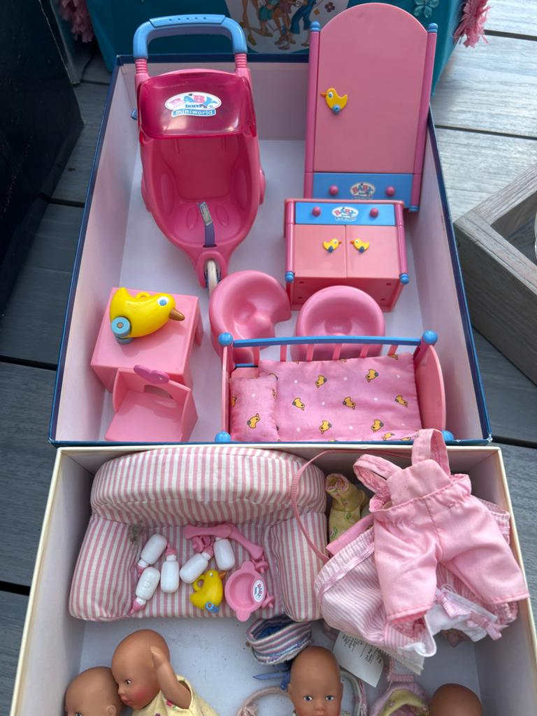Baby Born Miniworld Poppen en Meubels Set, Kinderen en Baby's, Speelgoed | Poppen, Zo goed als nieuw, Babypop, Ophalen of Verzenden