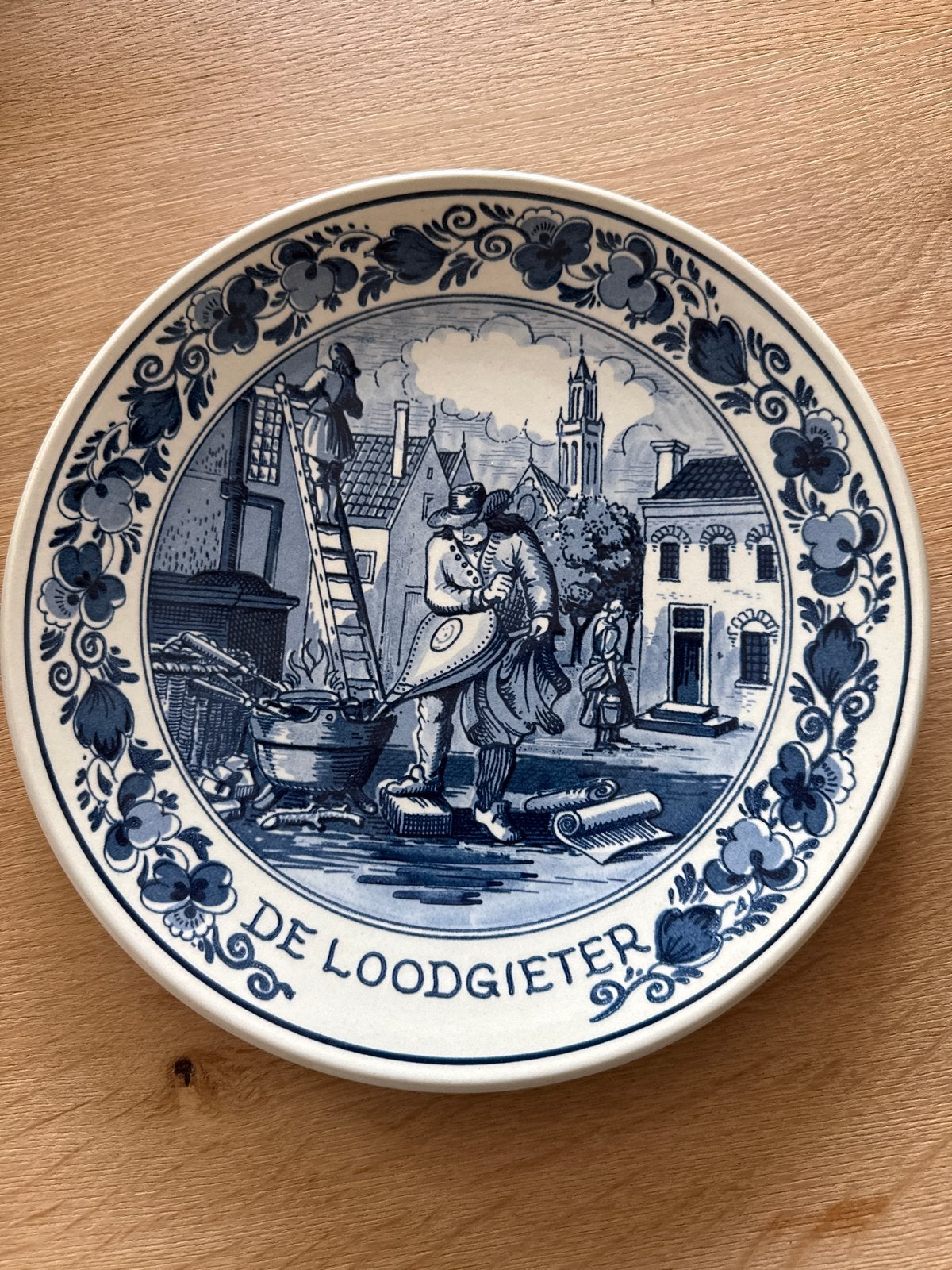 Delfts Blauw wandbord 'De Loodgieter' Royal Goedewaagen, Antiek en Kunst, Ophalen